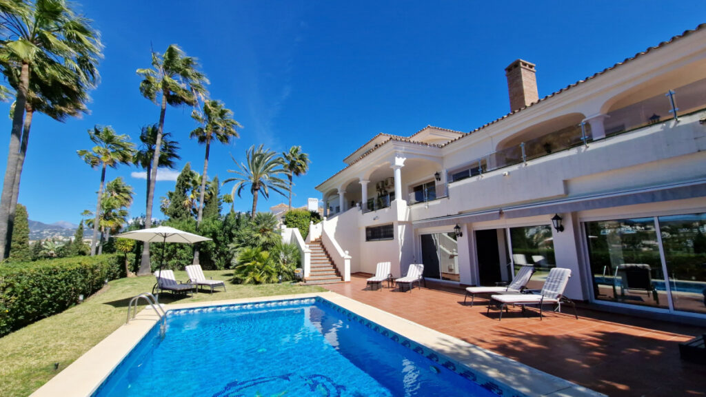 Photo: Villa in Estepona