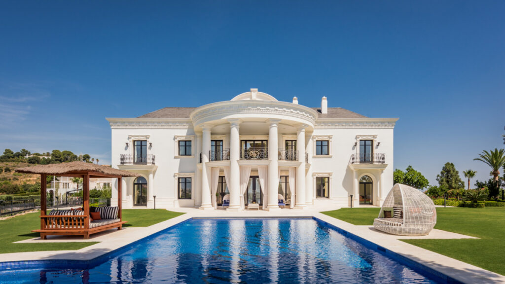 Photo: Villa in Marbella East