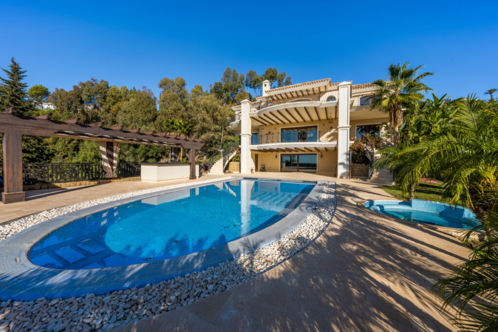 Photo: Villa in Marbella East