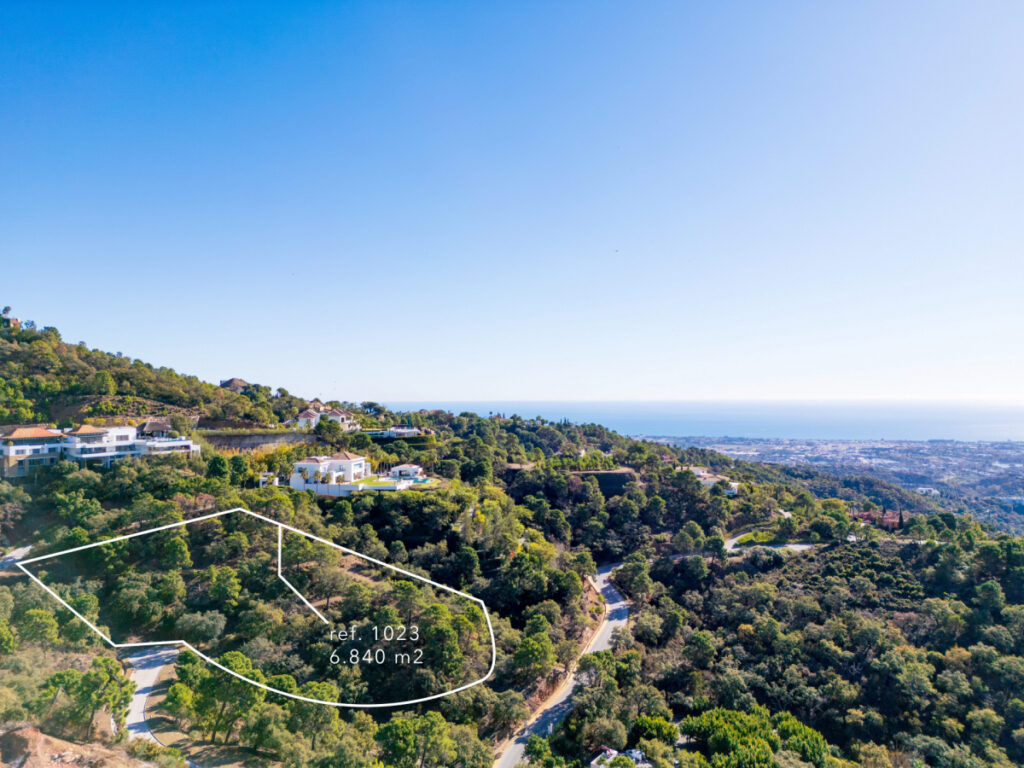 Photo: Plot in Benahavis