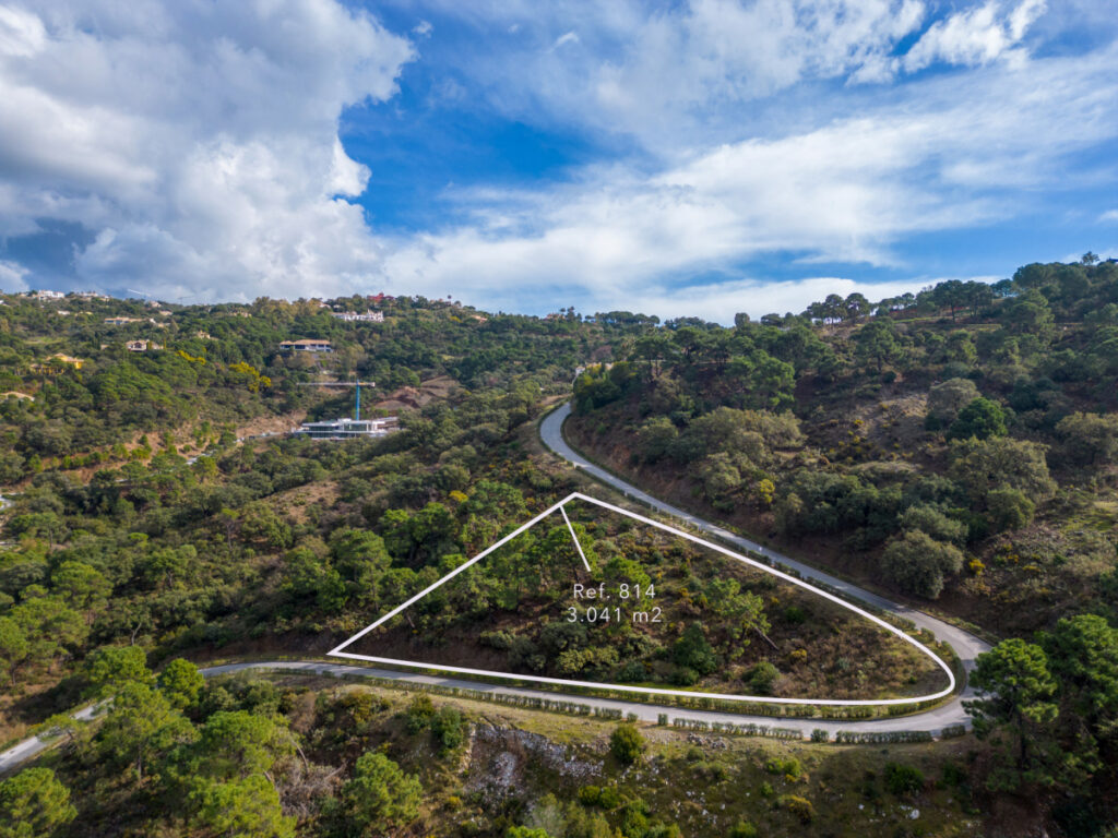 Photo: Plot in Benahavis