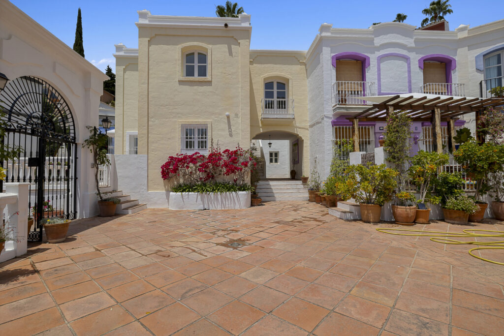 Photo: Town House in Casares